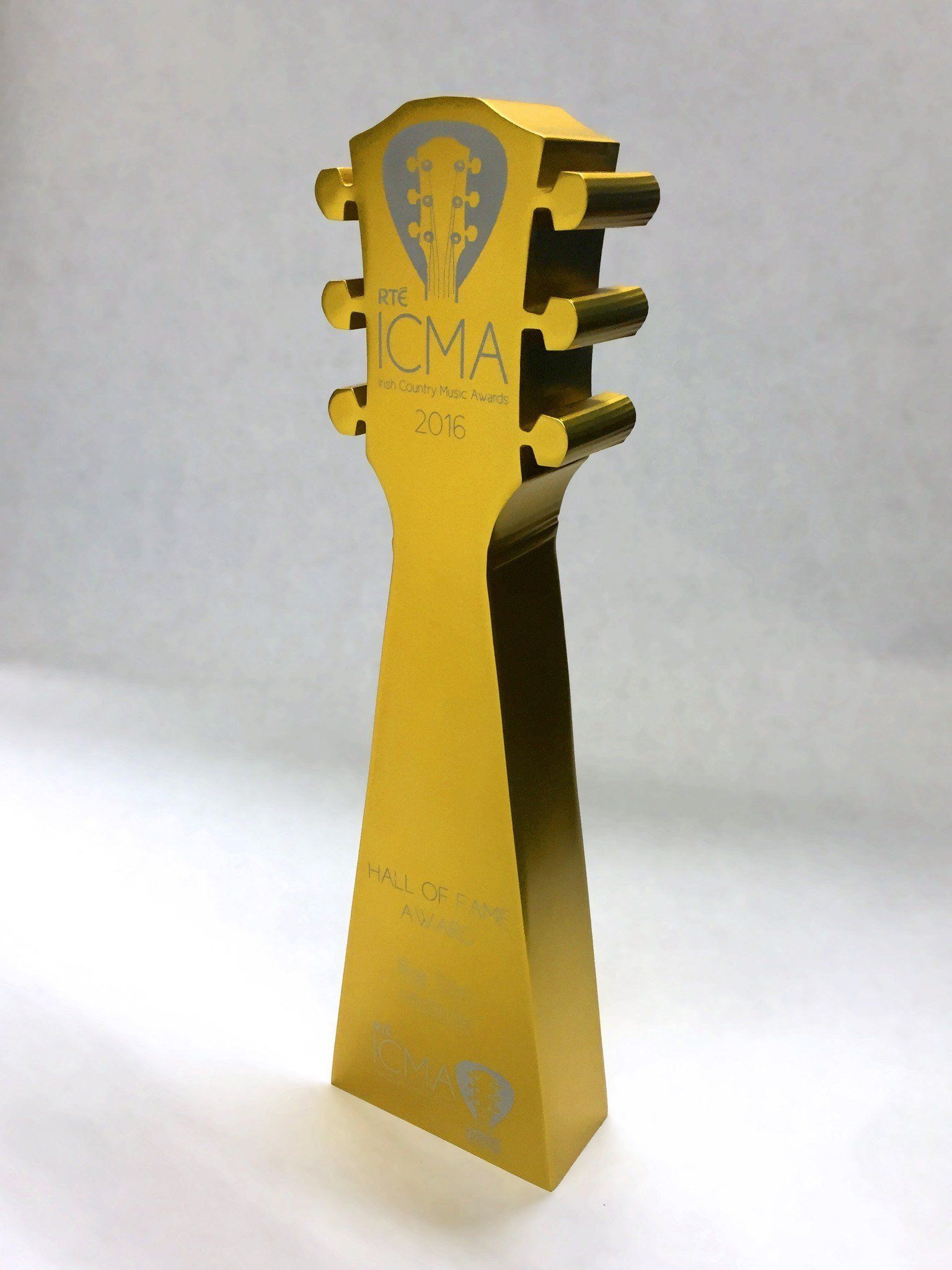 trophies and awards on trophy design ideas and inspiration trophy design custom awards trophies and medals