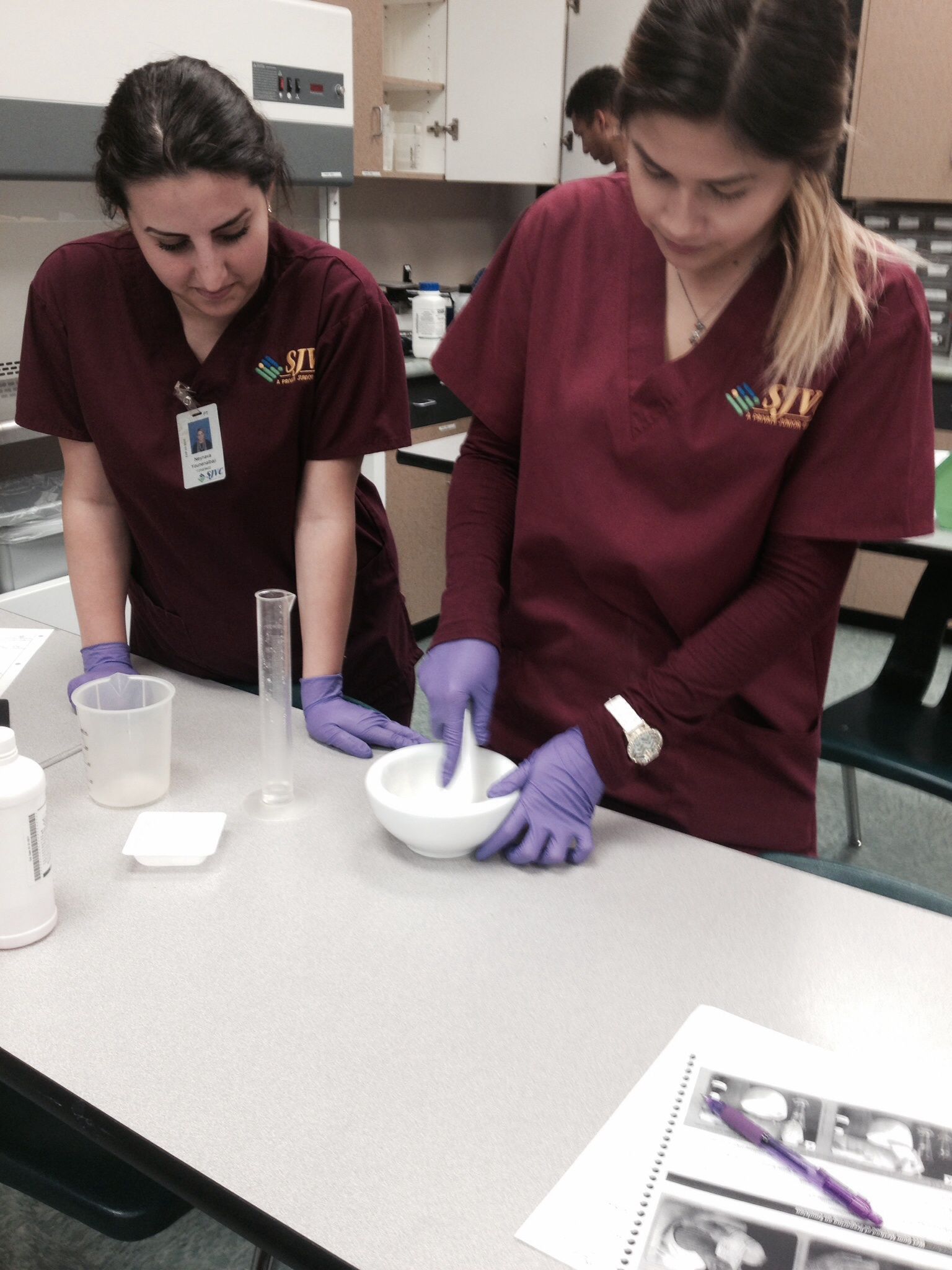 pharmacy tech training on compounding sjvcpharmtech collegelife careertraining pharmacy technician career training technology