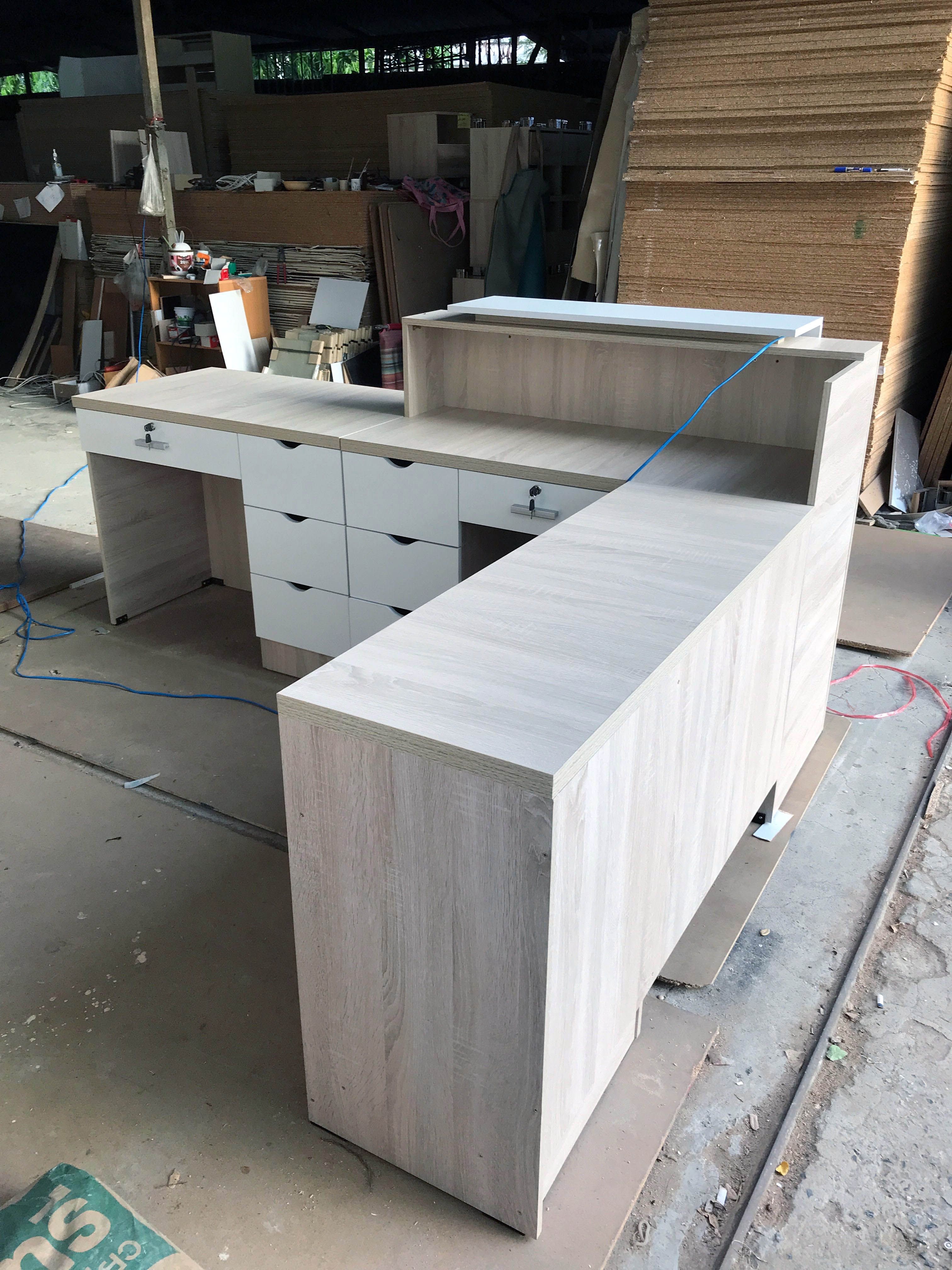 hotel front office training on find front desk training manual only on this page meja resepsionis interior warung kopi