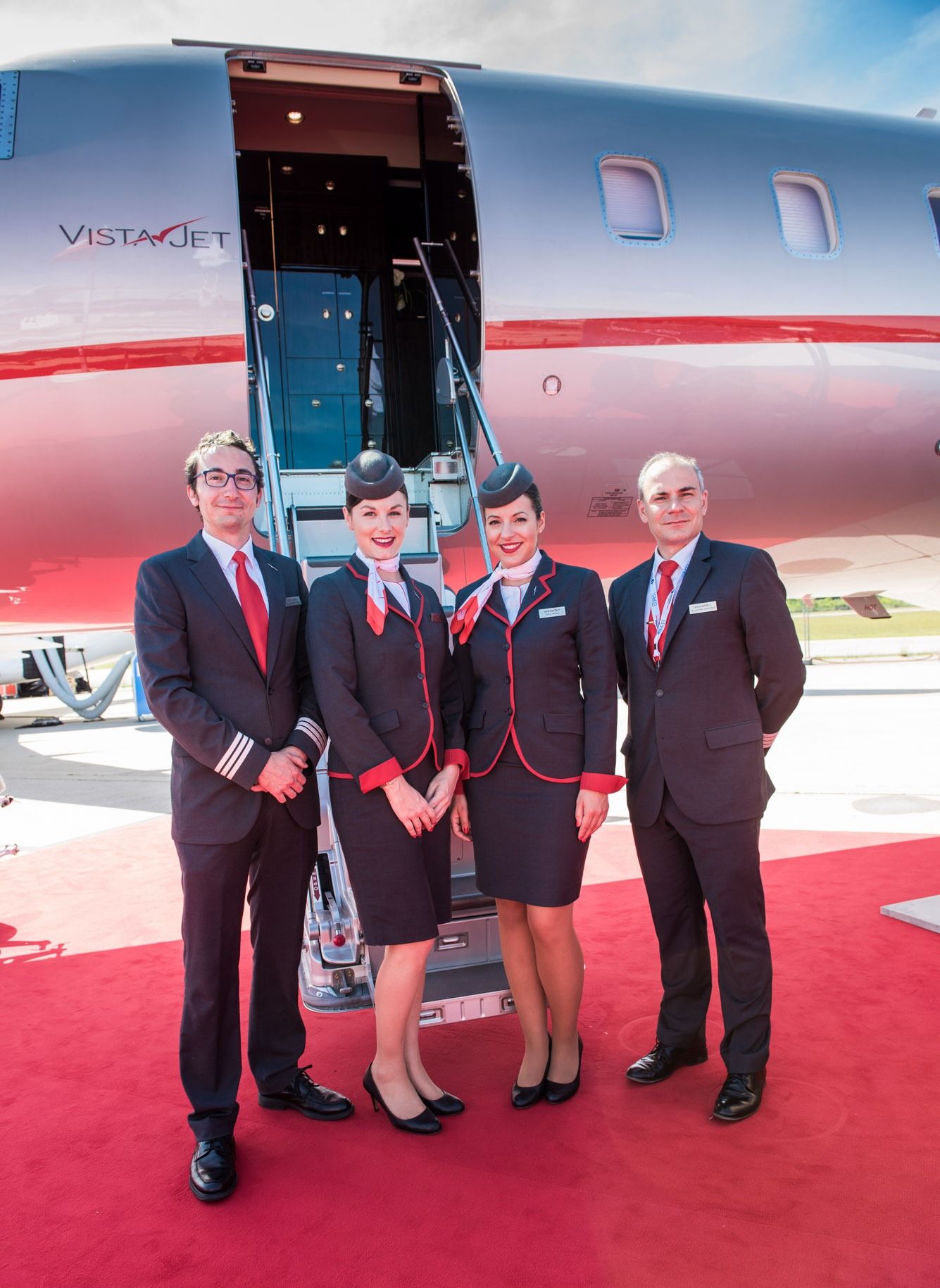 private jet flight attendant jobs on i love my job as a corporate flight attendant for vistajets it s a dream come true great benefits wonde flight attendant uniform cabin crew flight attendant
