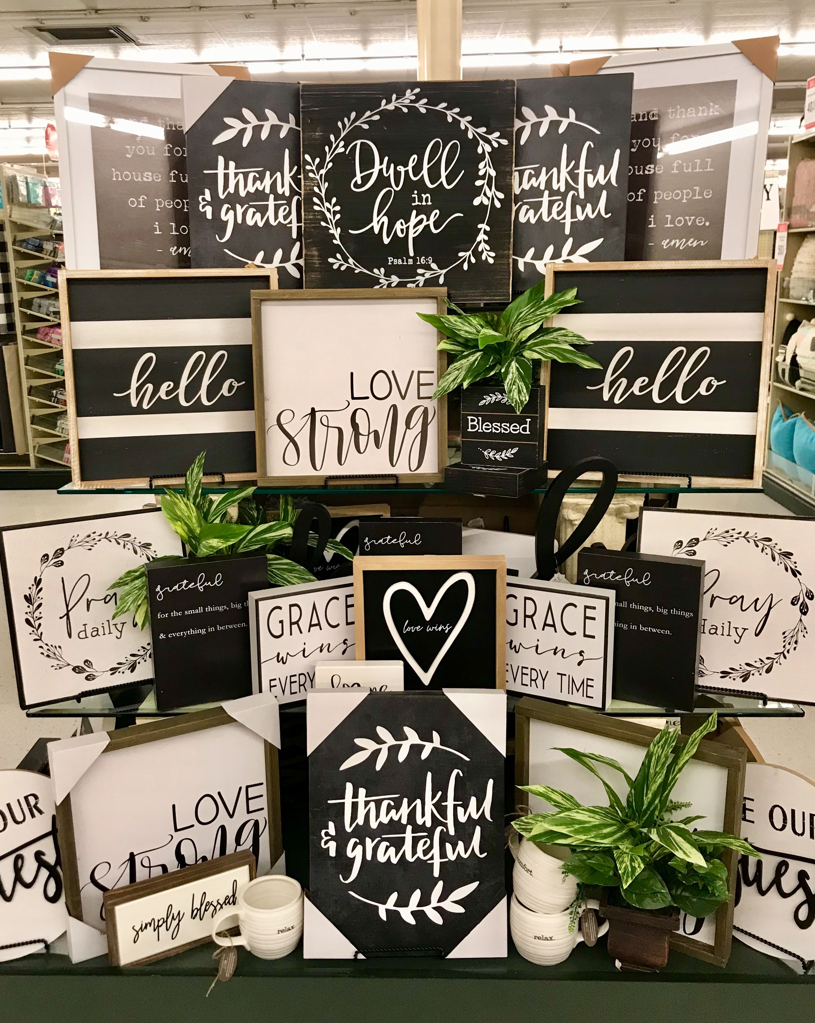 hobbies store near me on hobby lobby merchandising table displays work hobby lobby decor hobby lobby crafts home decor near me