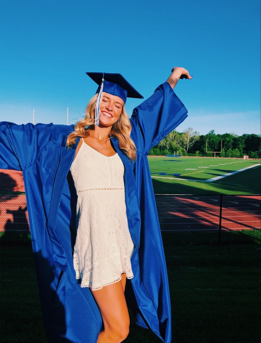 pinterest zoewro high school graduation pictures graduation photoshoot college graduation pictures poses graduating high school on pinterest zoewro high school graduation pictures graduation photoshoot college graduation pictures poses