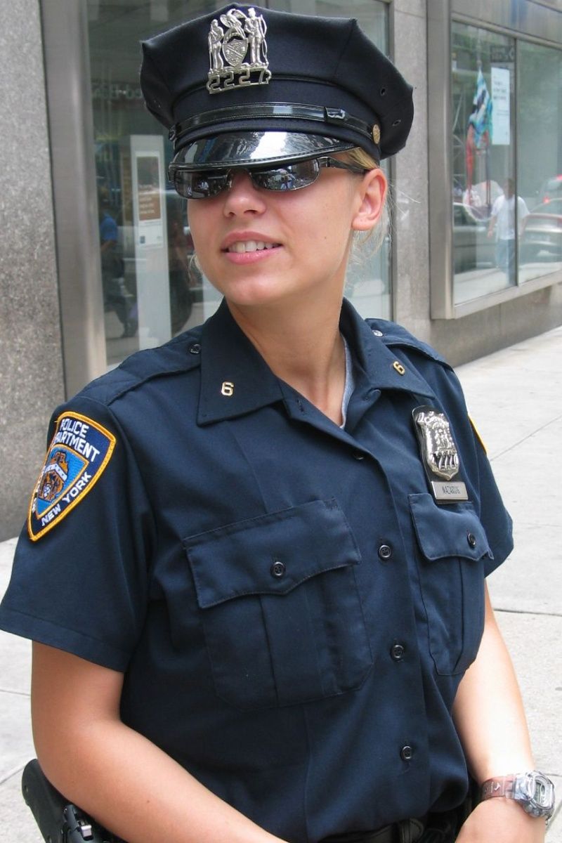 nypd uniform close up police women military women female police officers how to be a police on nypd uniform close up police women military women female police officers
